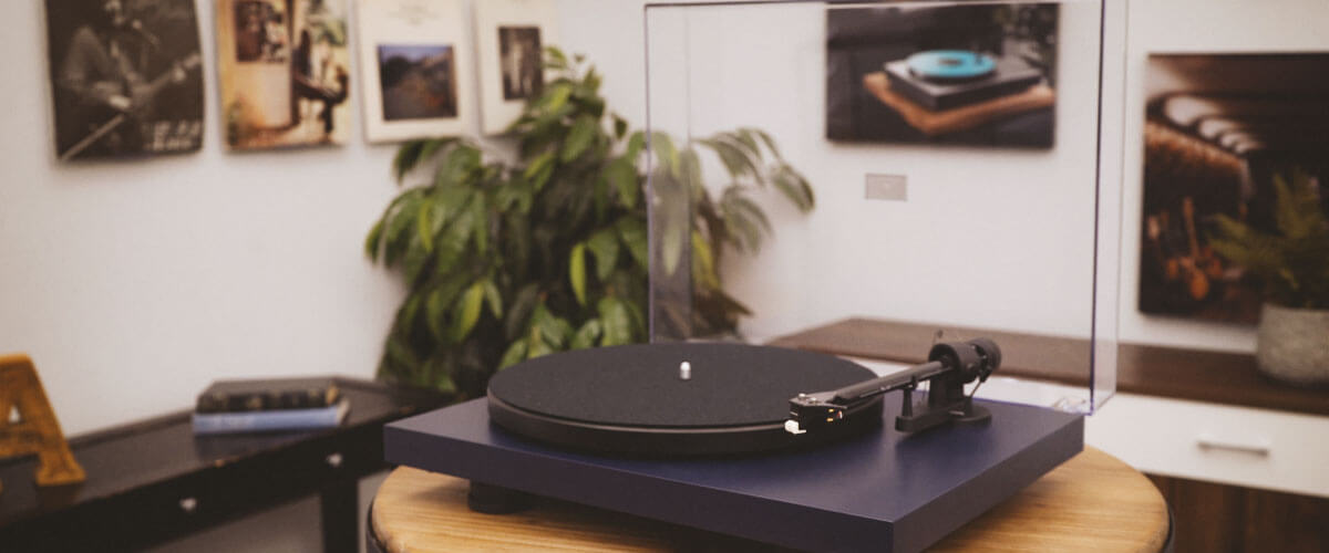 Pro-Ject Debut Carbon EVO photo